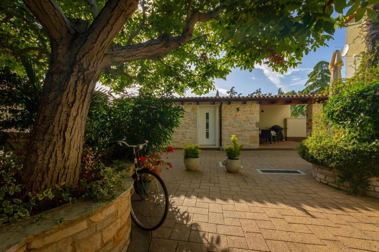 Holiday Stone House Bale Exterior foto